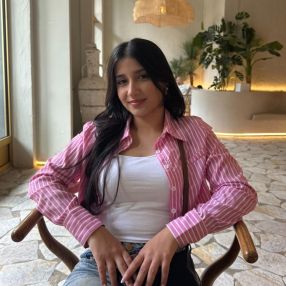 Mariana, Babysitter in Goor