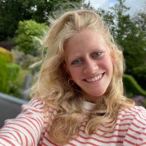 Saar, Babysitter in Haren