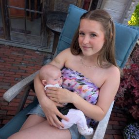 Else, Babysitter in Stiens