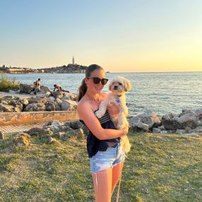 Madeleine, Babysitter in 's-Gravenzande