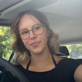 Kim, Babysitter in Susteren