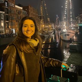 Rebeca, Babysitter in Groningen