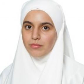 Salma, Oppas in Vijfhuizen