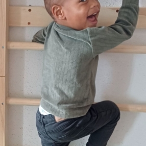 Asha, Gezin in Assendelft