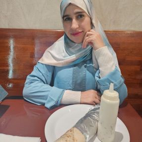 Fatima Ezzhra, Oppas in Hoorn