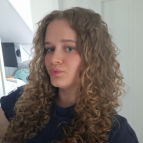 Imme, Babysitter in Hilvarenbeek