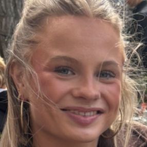 Thirza, Oppas in Drachten