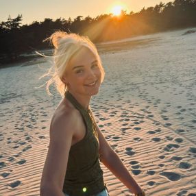 Vera, Babysitter in Nieuw-Buinen
