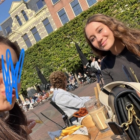Yade, Babysitter in Montfoort