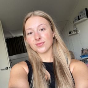 Mieke, Babysitter in Lopik