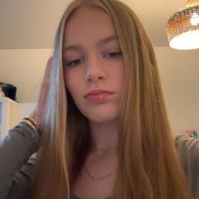 Elin, Babysitter in Berkhout