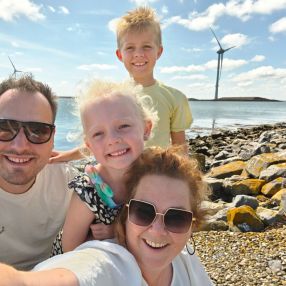 Claudia, Gezin in Vlijmen