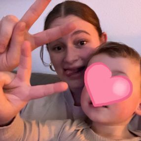 Britt, Babysitter in Rosmalen
