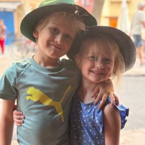 Krissy, Gezin in Rijnsburg