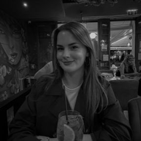 Isabel, Babysitter in Beneden-Leeuwen