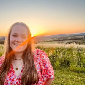 Eline Cornelia Marijke, Babysitter in Woudenberg