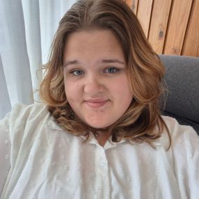 Sanne, Oppas in Het Hogeland