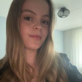 Mirthe, Babysitter in Olst-Wijhe