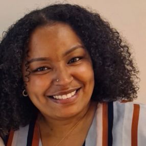 Lakeisha, Babysitter in Schiedam