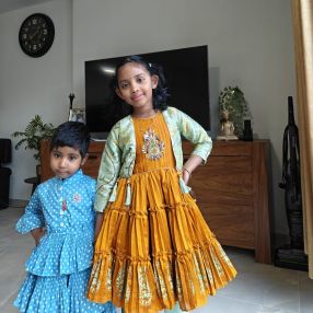 Kavi, Gezin in Hoofddorp