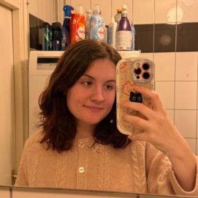 Fay, Babysitter in Zwijndrecht