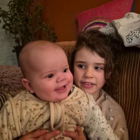 Myra, Gezin in Amstelveen