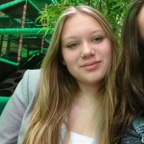 Elise, Oppas in Druten