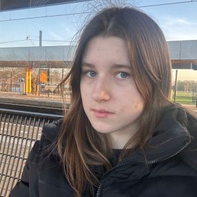 Tina, Oppas in Katwijk