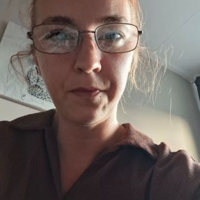Sheila, Babysitter in Kampen