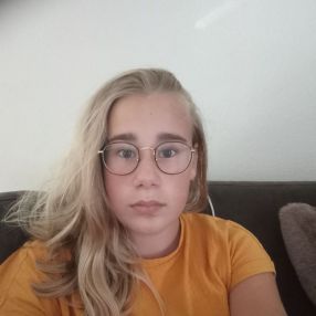 Fleur, Oppas in Rijssen