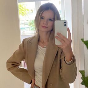 Maja, Oppas in Geleen