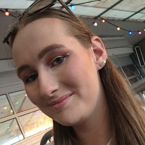 Annabel, Oppas in Etten-Leur