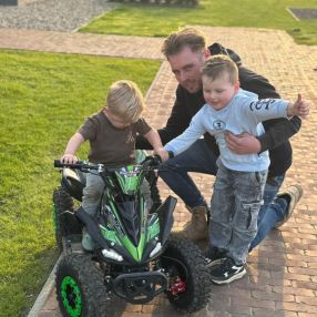 Niels, Family in Oss