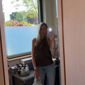 Alexa Helena, Oppas in Oostvoorne