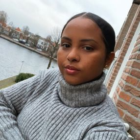 Yanet, Babysitter in Opmeer