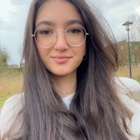 Hiba, Babysitter in Raamsdonksveer