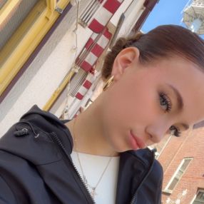 Kaylee, Babysitter in Hilvarenbeek