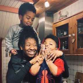 Hadassa, Family in Aduard