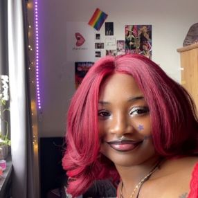Eniola Jade, Babysitter in Apeldoorn