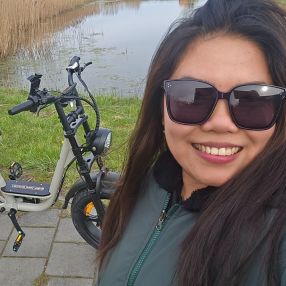 Sheila, Oppas in Eindhoven