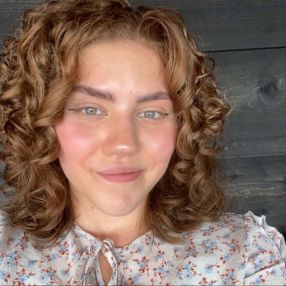 Isabella, Babysitter in Winschoten