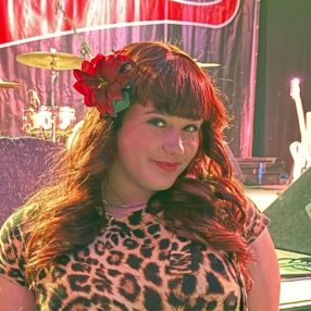 Donna, Babysitter in Badhoevedorp
