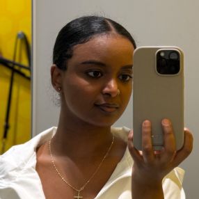 Kiya, Babysitter in Rijswijk