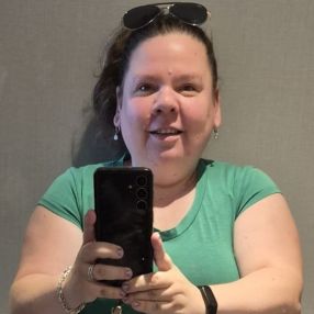 Dominique, Babysitter in Huizen
