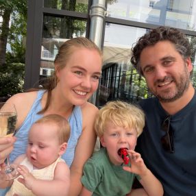 Hetty, Gezin in Weesp