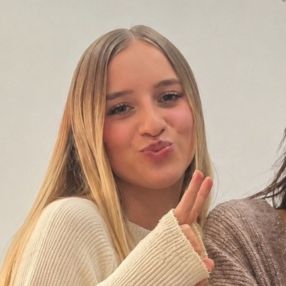 Lisa, Babysitter in Oostvoorne