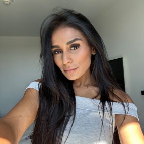 Priya, Oppas in Zwijndrecht