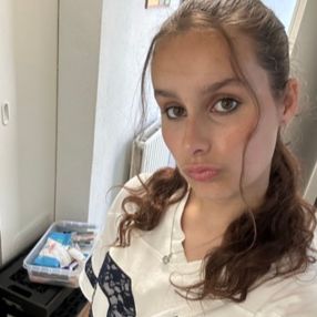 Amy Sarah, Oppas in Ijmuiden
