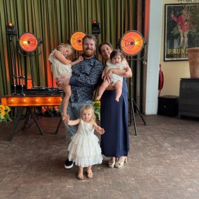 Merel, Family in Naaldwijk