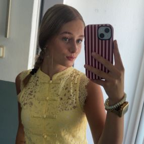 Demi, Oppas in Stadskanaal